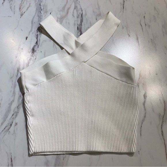 Aritzia Babaton Sculpt Knit Criss Cross Cropped Tank pearl white - Picture 4 of 7